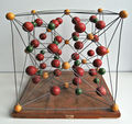 Modell der Kristallstruktur des Minerals Spinell